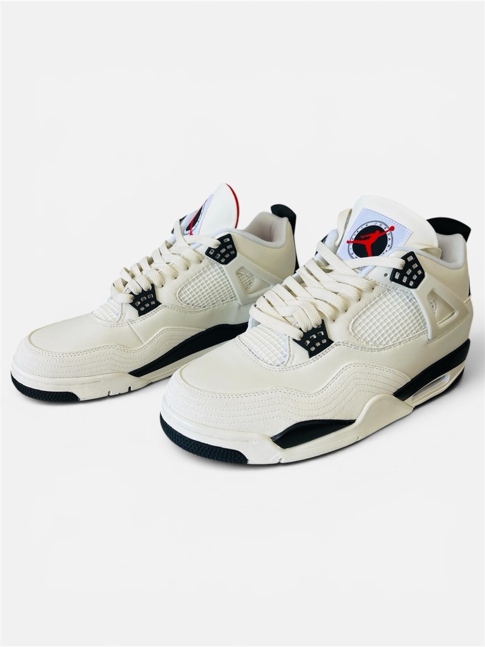 Air Jordan 4 Retro OG FC Off-White
Basketball Sneakers MED
TOP(SIZE 10.5) - Picture 1 of 6